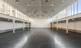 Unique Space in Le Marais - Image 1