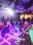 Vibrant Photo Studio in West Vegas - Image 8