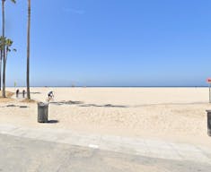 Art studio on venice beach to share with painter - Image 2