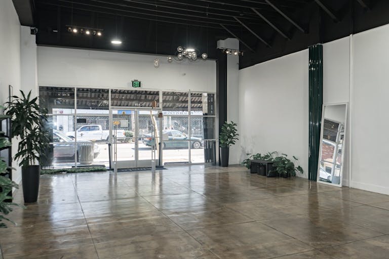 Versatile & Spacious 3000 sq.ft Space - Centrally located in the heart of San Pedro - Image 1