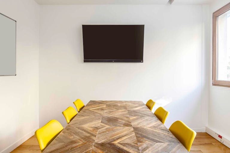 Location bureau Paris 18 : espace cl�-en-main pouvant accueillir jusqu?� 45 postes sur une superficie de 230m2 - Image 3