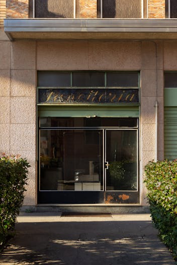 Temporary Showroom Milano Design Week - Image 1