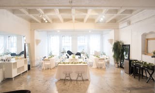 DTLA Grand Loft with High Ceilings - Image 16