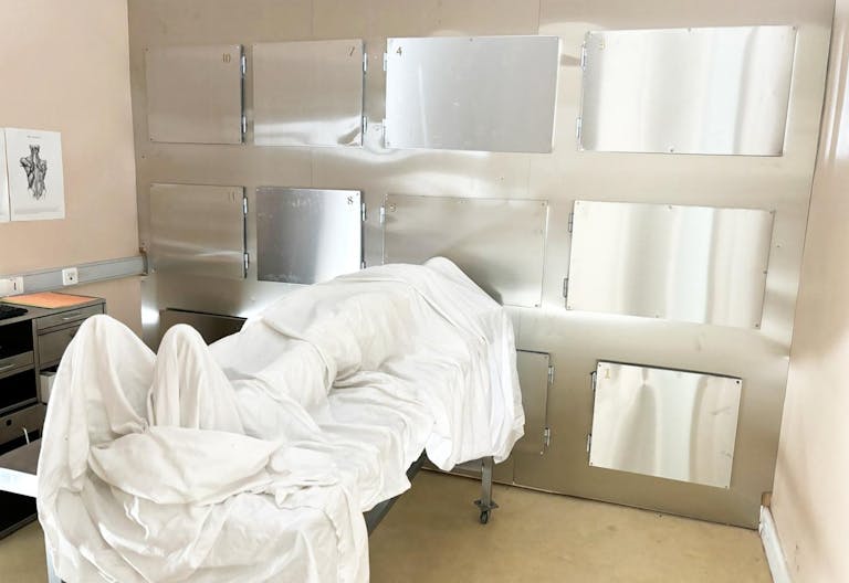D�cor/Lieu de tournage: Morgue - Image 0