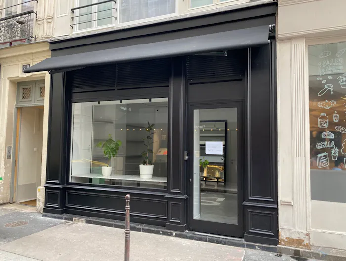 Rue Montmorency Boutique/Showroom - Image 1
