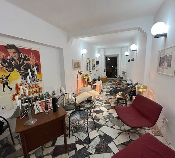 Local de 10 m² attenant à une galerie d’art et design. - Image 0