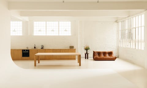 Splendid light-filled loft near Canal St Martin - Image 0