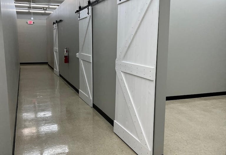 Boutique Space Immediately Available - Image 4