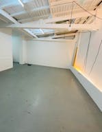 pop up store, vast and bright Haut Marais Paris - Image 5