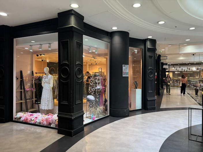 Perfect pop up store in Paris XVI PASSY - Image 1