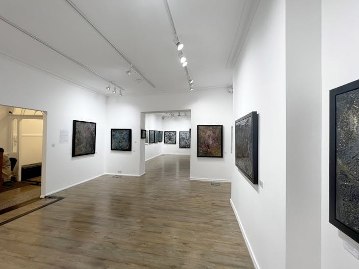 Sleek Art Gallery in Fitzrovia - Image 2