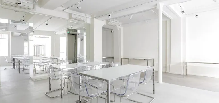 230 Coeur Marais Showroom - Image 3