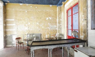 Superbe boutique devanture d'�poque, murs bruts - Image 3