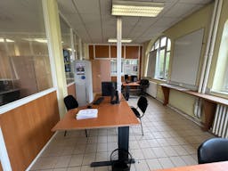 D�cor/Lieu de tournage: Commissariat - Image 18