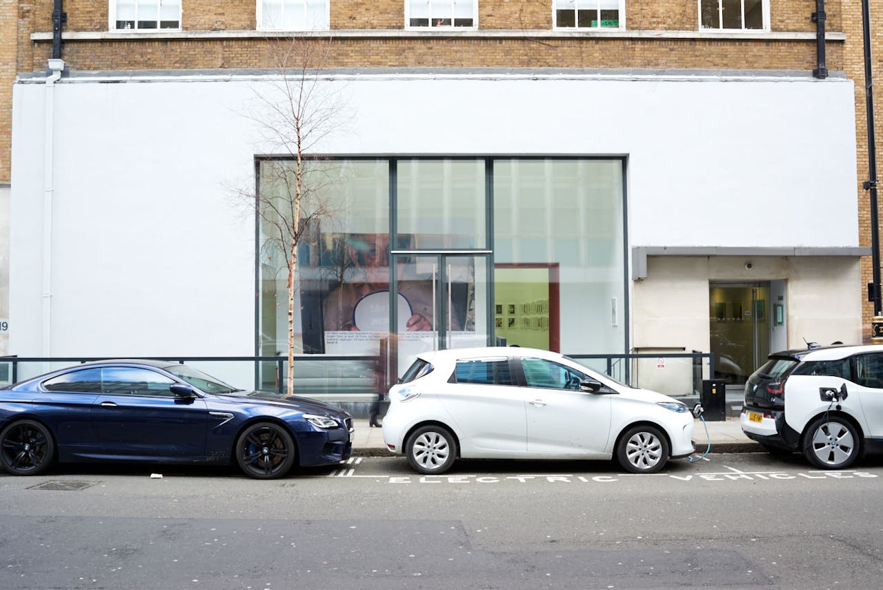 Amazing Gallery in Oxford Circus - Image 0