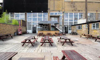 Large Open Venue on Brick Lane - Image 7