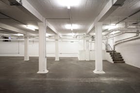 Light Basement on Brick Lane - Image 2