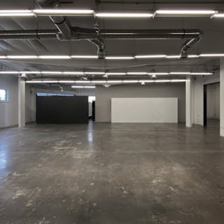 Large Commercial Street Level Venue In Downtown Santa Monica - Image 1