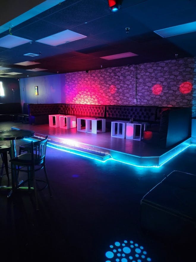 RESTAURANT BAR LOUNGE - Image 0