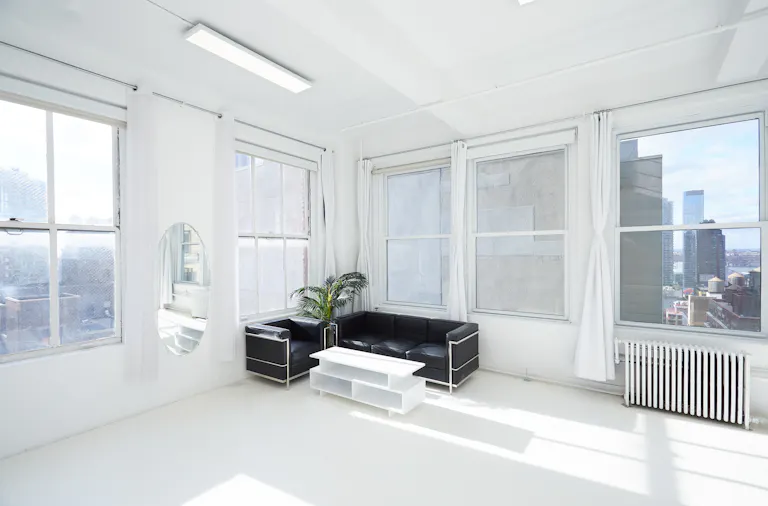 22C Affordable Showroom Pop up Rental Space in Manhattan - Image 2
