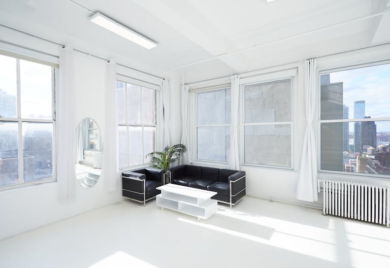 22C Affordable Showroom Pop up Rental Space in Manhattan - Image 4