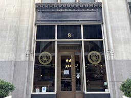 Vntage downtown cocktail bar on the ground floor of the historic Woolworth Building - Image 8