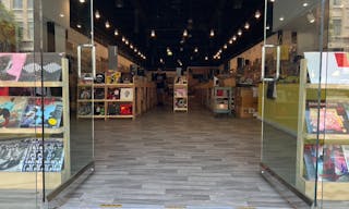 Hollywood Record Store - Image 5