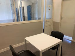 D�cor/Lieu de tournage: Centre p�nitentiaire / Prison - Image 13