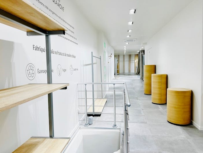 Beautiful Showroom in Paris - Perfect for the Fashion Week - Image 3