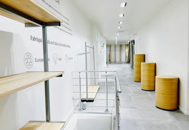 Beautiful Showroom in Paris - Perfect for the Fashion Week - Image 3