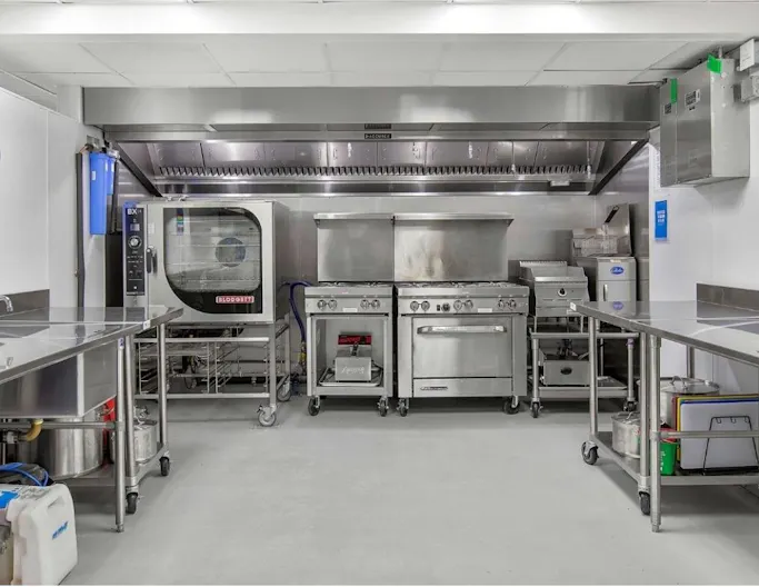 Multi-Use Event Space with Kitchens on the Lower East Side - Image 3