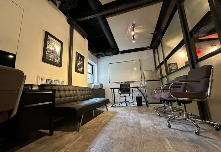 Private office ready to rent at high-end recording studio - Image 2