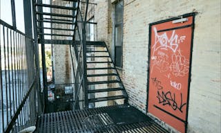 Bright day light Studio - Image 10