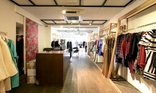 Modern Pop-Up Store in Fitzrovia - Image 2