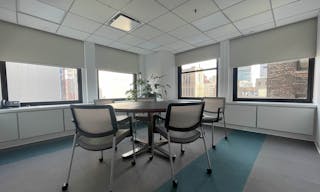 Small meeting, webinar or podcast room - Image 2