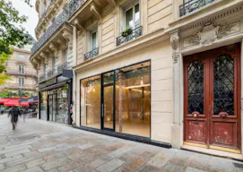 Chic Event Space In Marais - Image 3