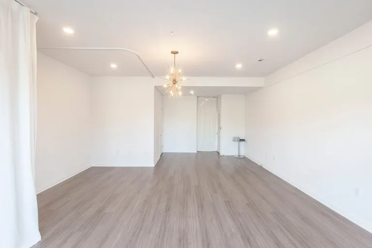 Unique Space in Trendy St. Elmo District - Image 0