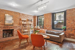 West Village Garden Oasis - Image 11