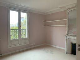 Beautiful Apartment Showroom in the 7th Arr. - Image 10