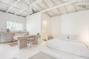 Creative Space in Tarzana - Image 10