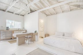 Creative Space in Tarzana - Image 10