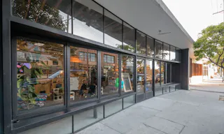 Airy, Urban Oasis in the Arts District - Image 12