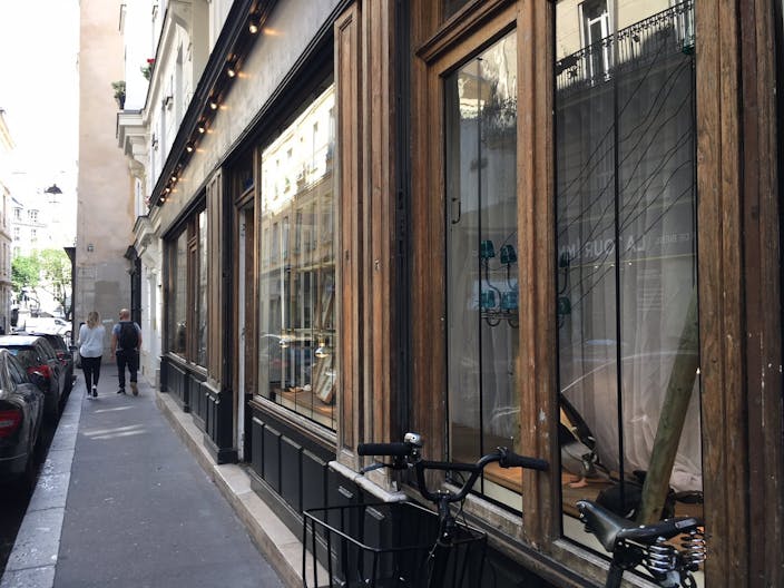 Boutique �ph�m�re avec 16 m de Lin�aire au C?ur du 4�me Arrondissement ? ??Id�ale pour Pop-Up Stores et Showrooms - Image 0