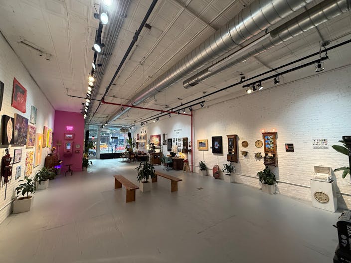 Pop-Up Paradise on Bowery: Prime SoLo Gallery Space for Your Next Big Event! - Image 2