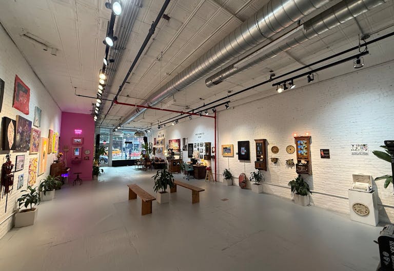 Pop-Up Paradise on Bowery: Prime SoLo Gallery Space for Your Next Big Event! - Image 2