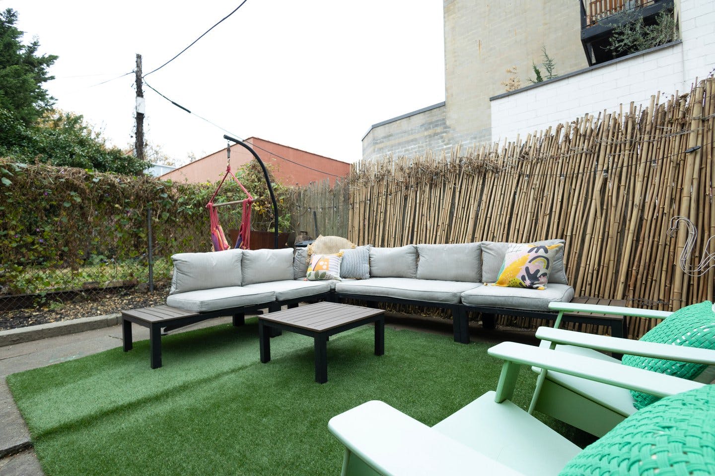 Colorful Spacious Garden Apartment in Red Hook, Brooklyn