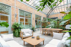 Adresse exclusive avenue Montaigne - Image 0