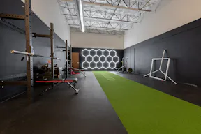 Production Studio with Cyc Wall for Cars and 3000+sqft Theme Background - Image 5