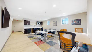 Lawncrest Area Unique Venue - Event and Conference venue for rent - Image 18