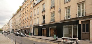 Creative Le Marais Retail Space - Image 21